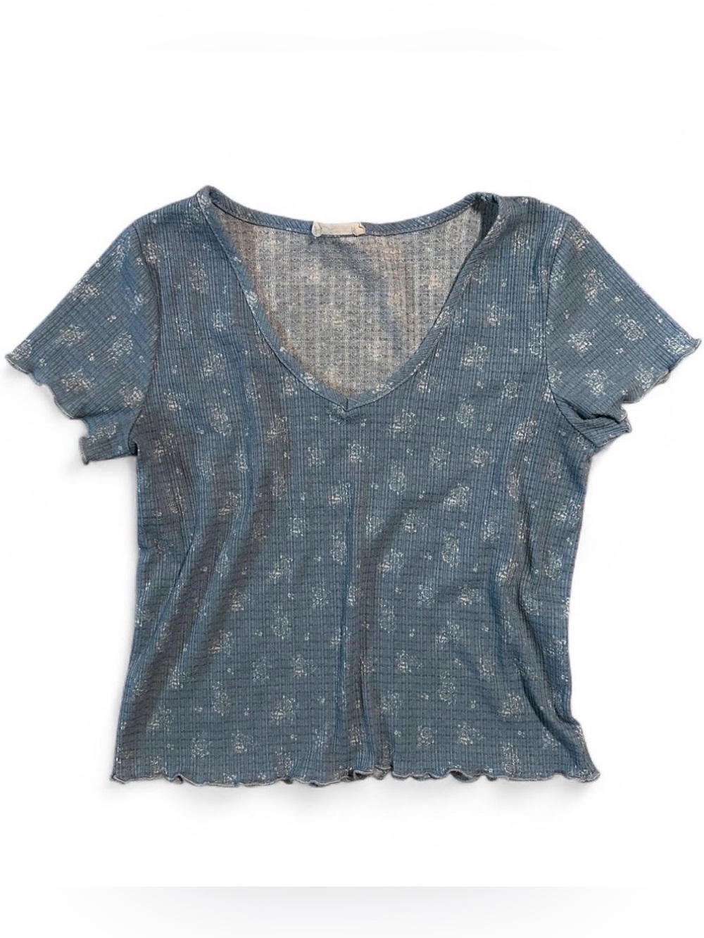 🛍️ 2/$10 Cute Tee Light Blue Floral Ribbed V-Neck Short Sleeve Top Ruffles